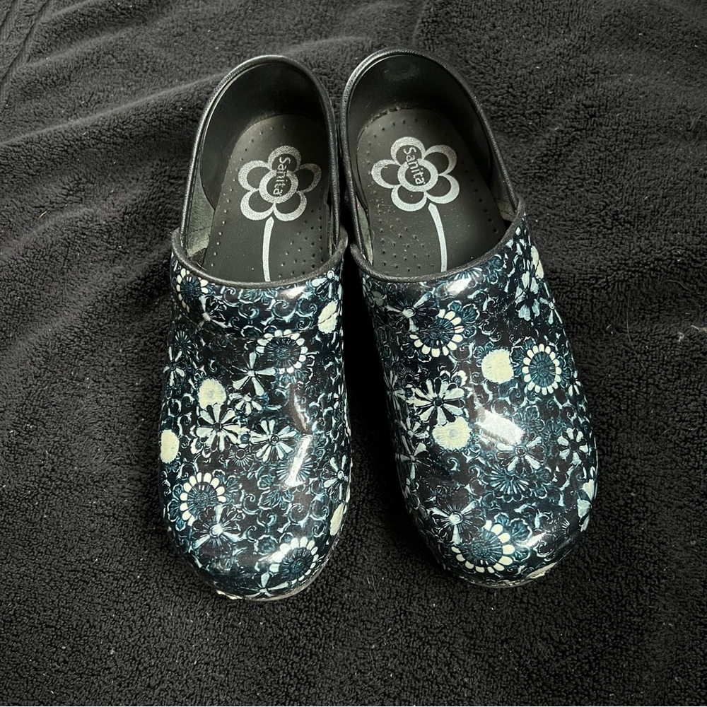 Sanita Clogs 🦋